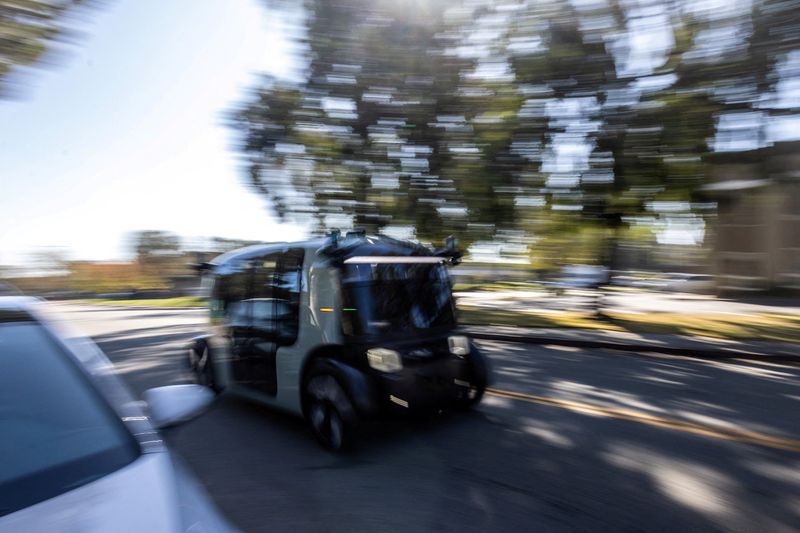 Read more about the article US issues exemption for self-driving Zoox vehicles, closes probe